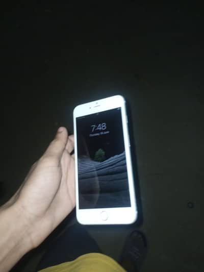 Apple iPhone 6S