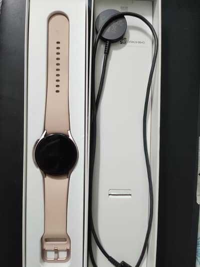 Ssamsung Galaxy Watch5 40mm Pink Gold | Excellent Condition