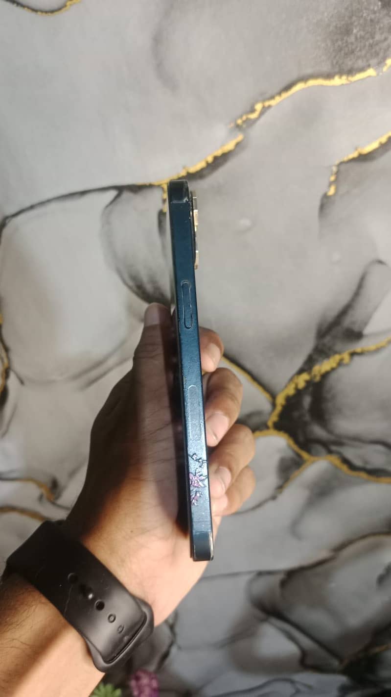 Iphone 13 2