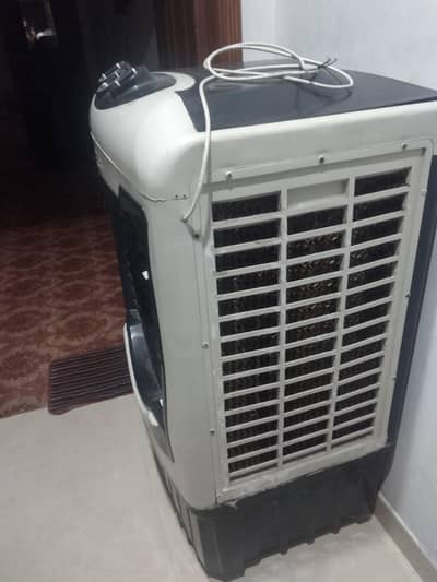 WhatsApp 03177394272 cooler for sale only serious buyers contact me