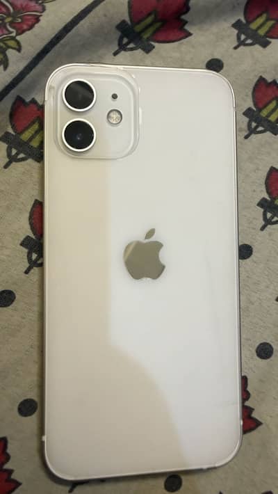 Apple iPhone 12