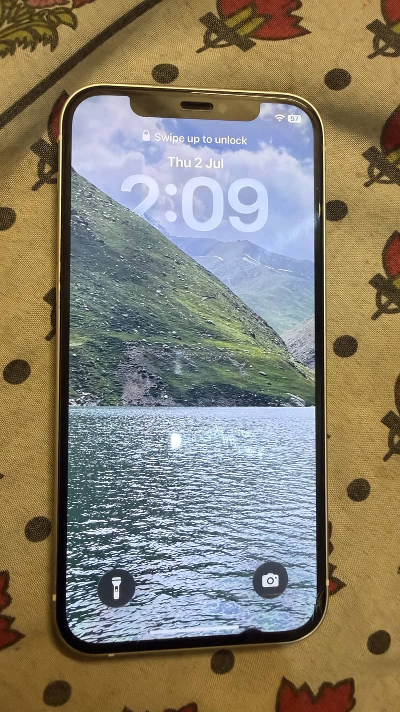 Apple iPhone 12 7