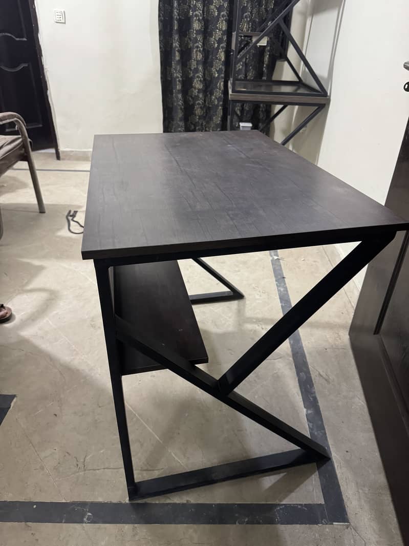 Computer Table available in Lahore 3