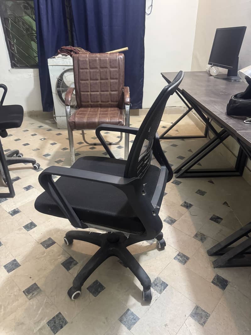 Computer Table available in Lahore 9