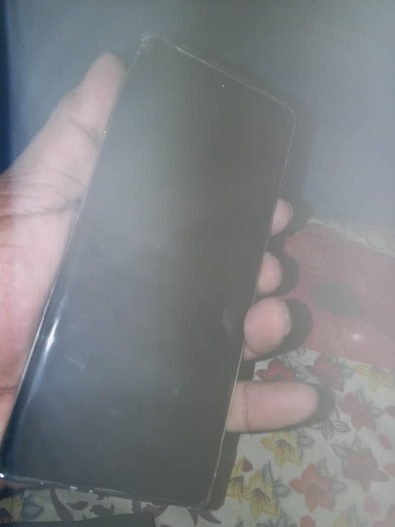 Tecno CAMON 40 Pro 1