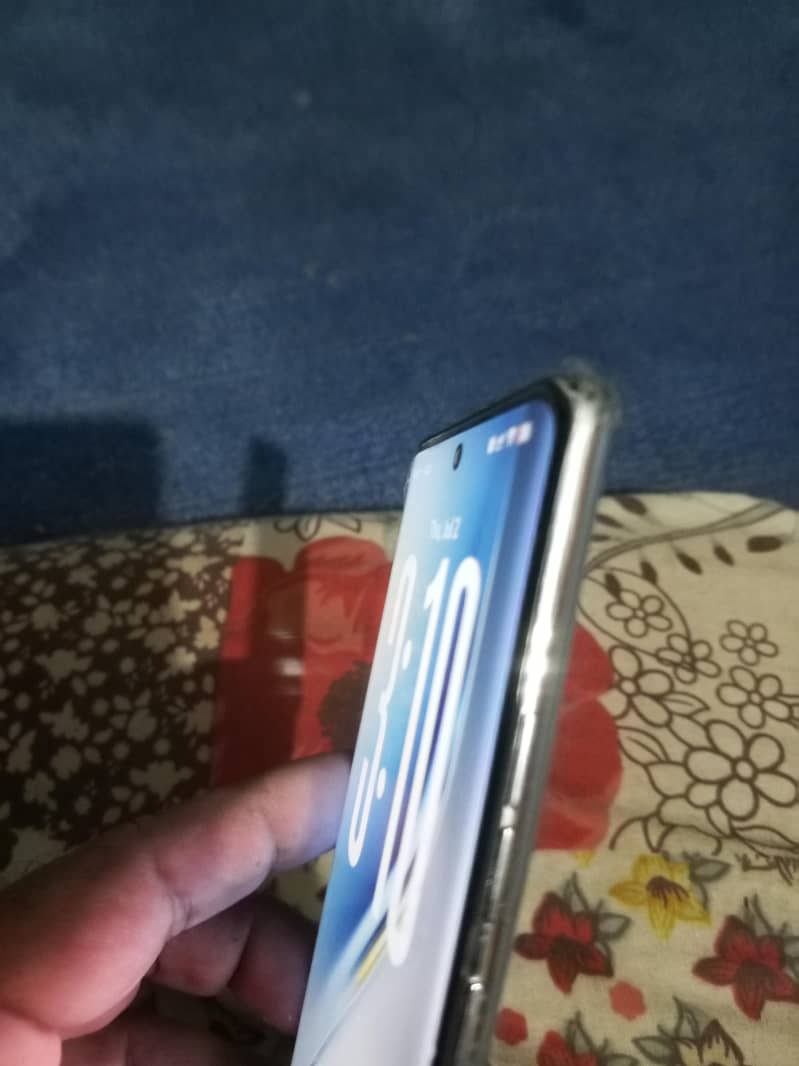Tecno CAMON 40 Pro 4