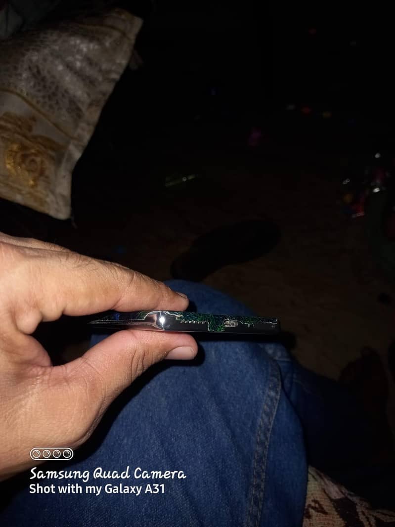 Tecno CAMON 40 Pro 6