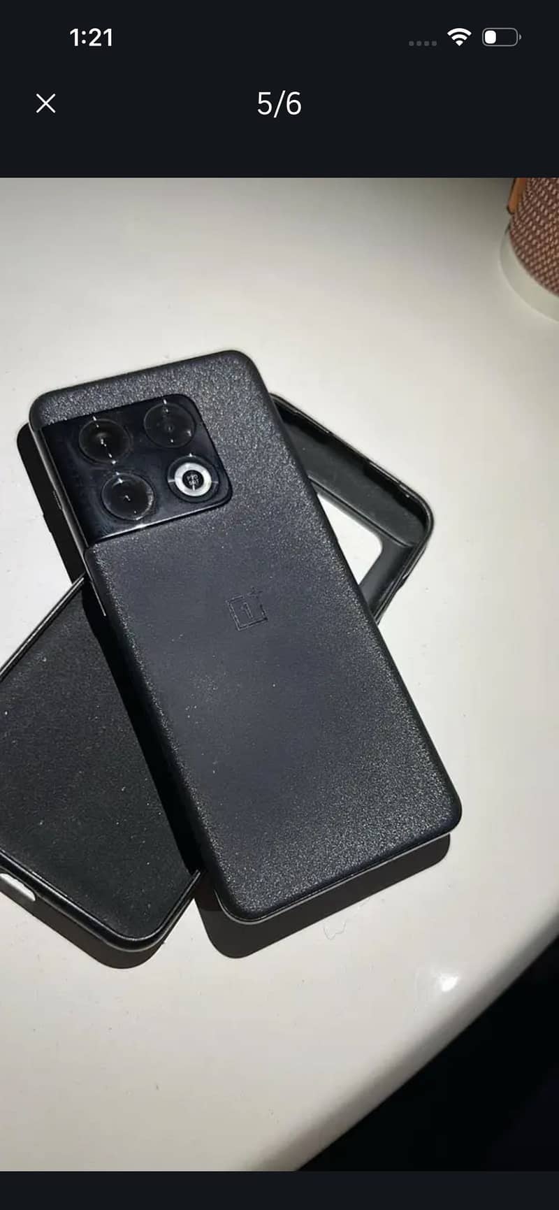 One Plus 10 Pro 4