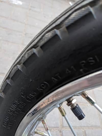 Aslamwalaikum bike 1 rupe ka bhi Kam nahi hai 10/10 hai condition.