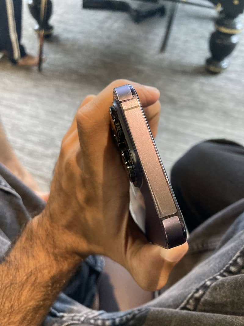 Apple iPhone 14 Pro 4