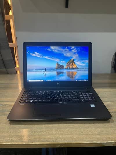 Hp zbook 15 g3 | i7 6820HQ | 16gb 256gb SSD 4gb graphics card