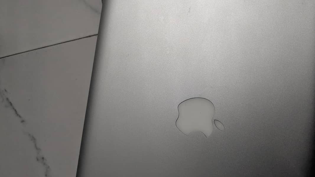 macbook pro 2