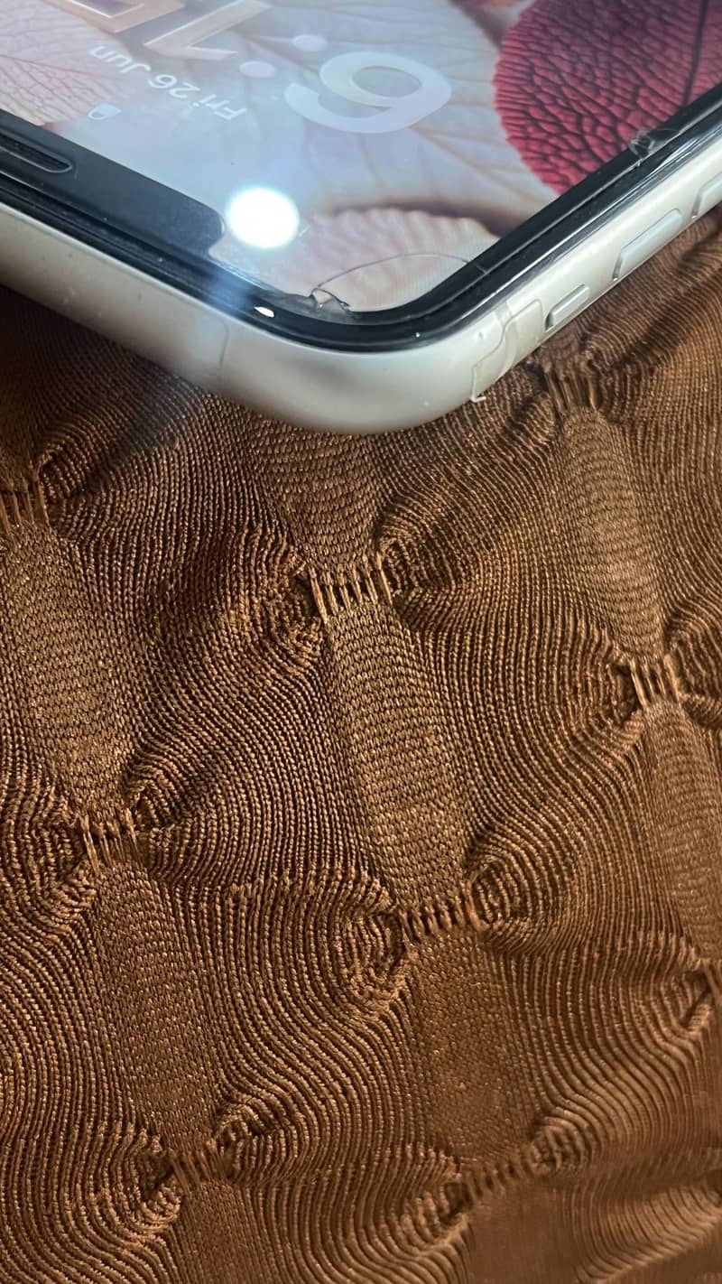 Apple iPhone 11 2