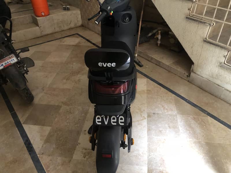 Evee mito plus 17