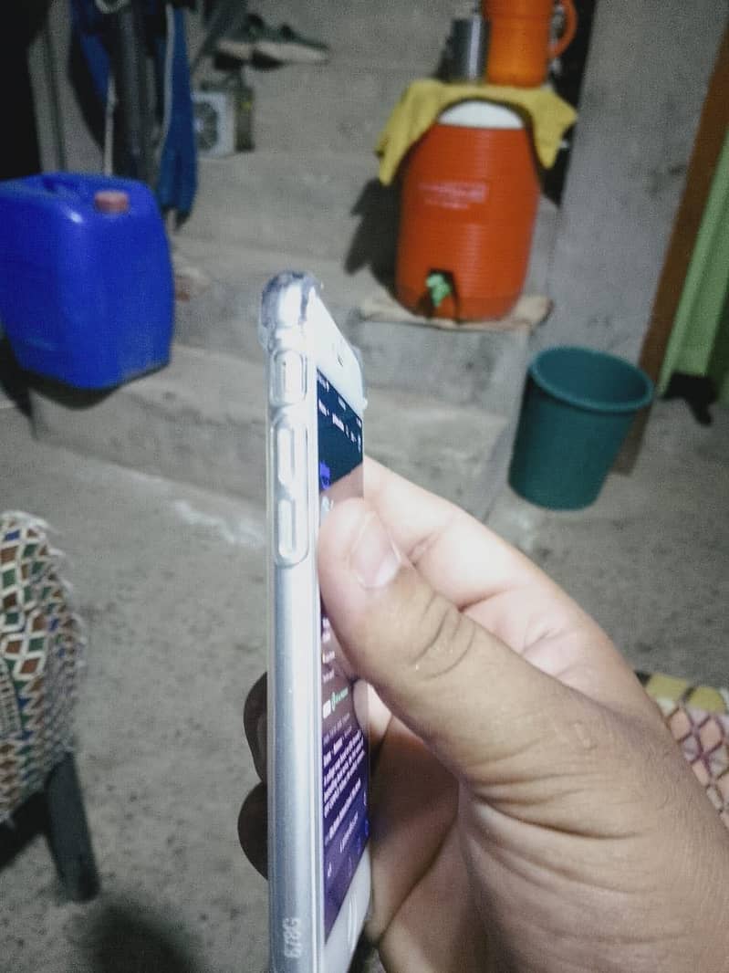 Apple iPhone 8 2