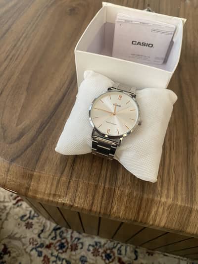 Original Casio MTP-VT01D-7BUDF Men’s Watch | Box & Warranty Card.