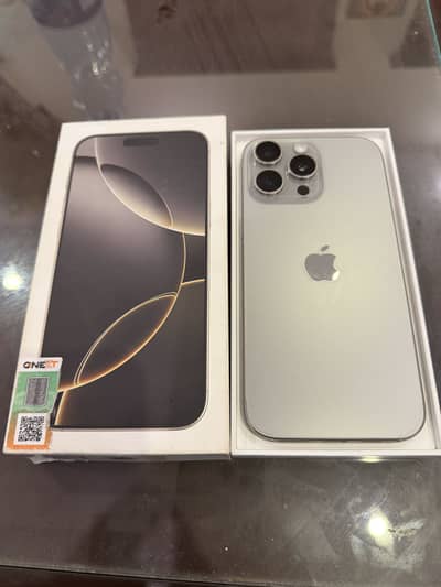 Apple iPhone 16 Pro Max