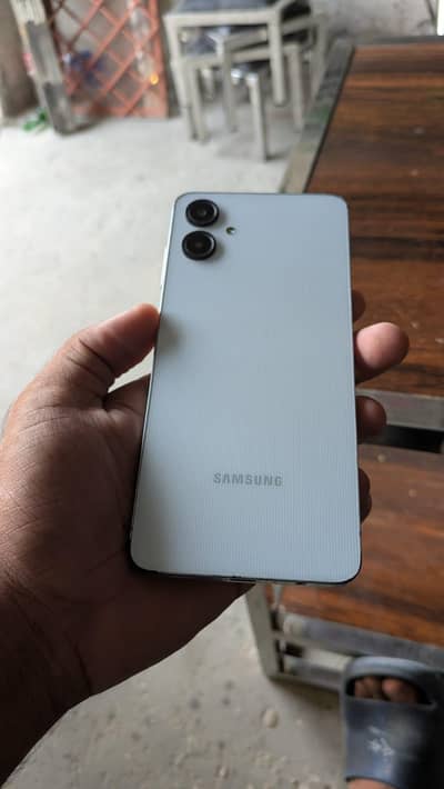 Samsung Mobile A06