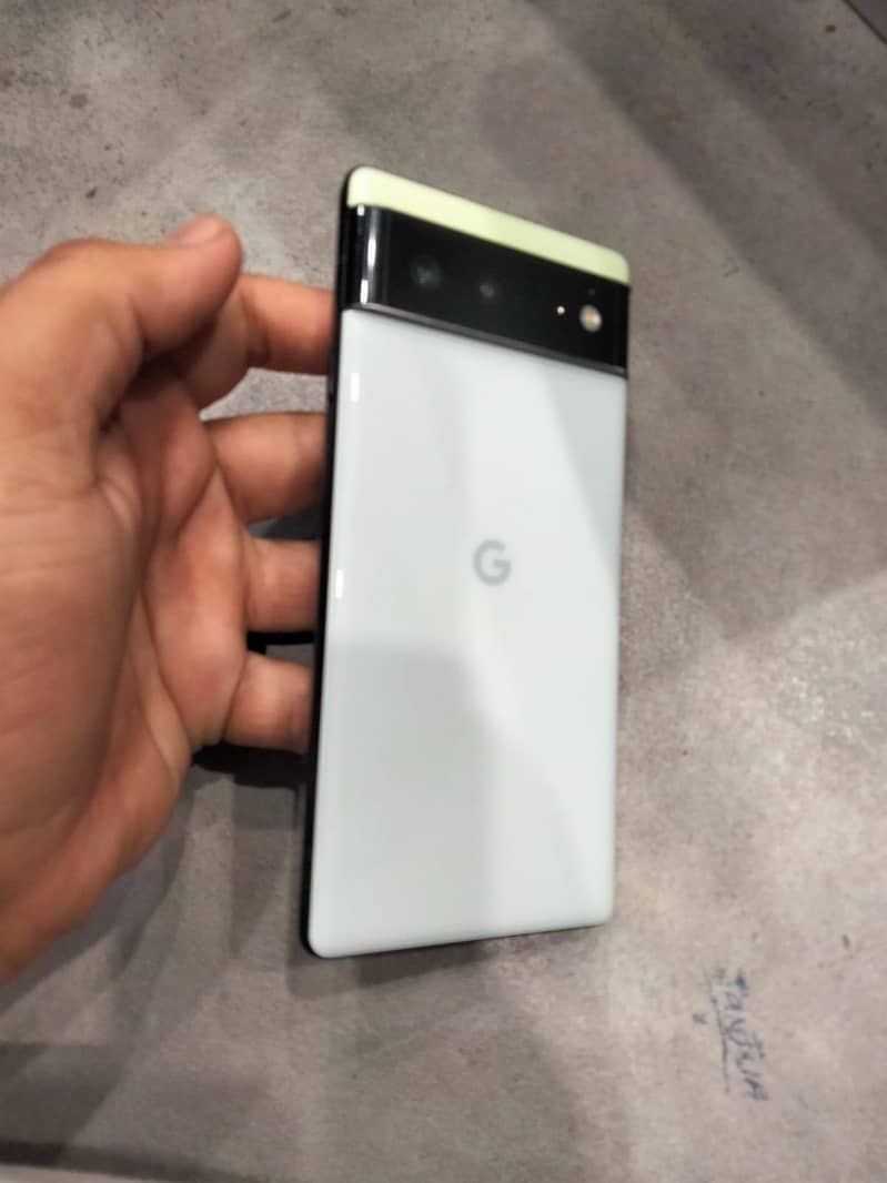 Google Pixel 6a 0