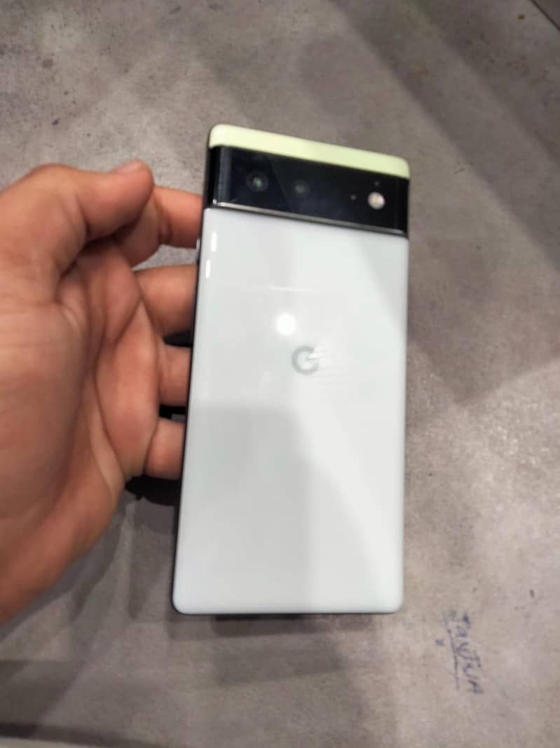 Google Pixel 6a 2