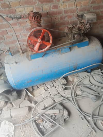 tyer shop ka smn