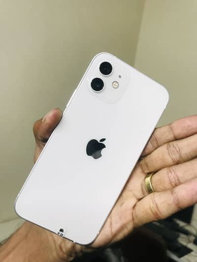 Apple iPhone 12