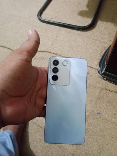 Vivo V27e