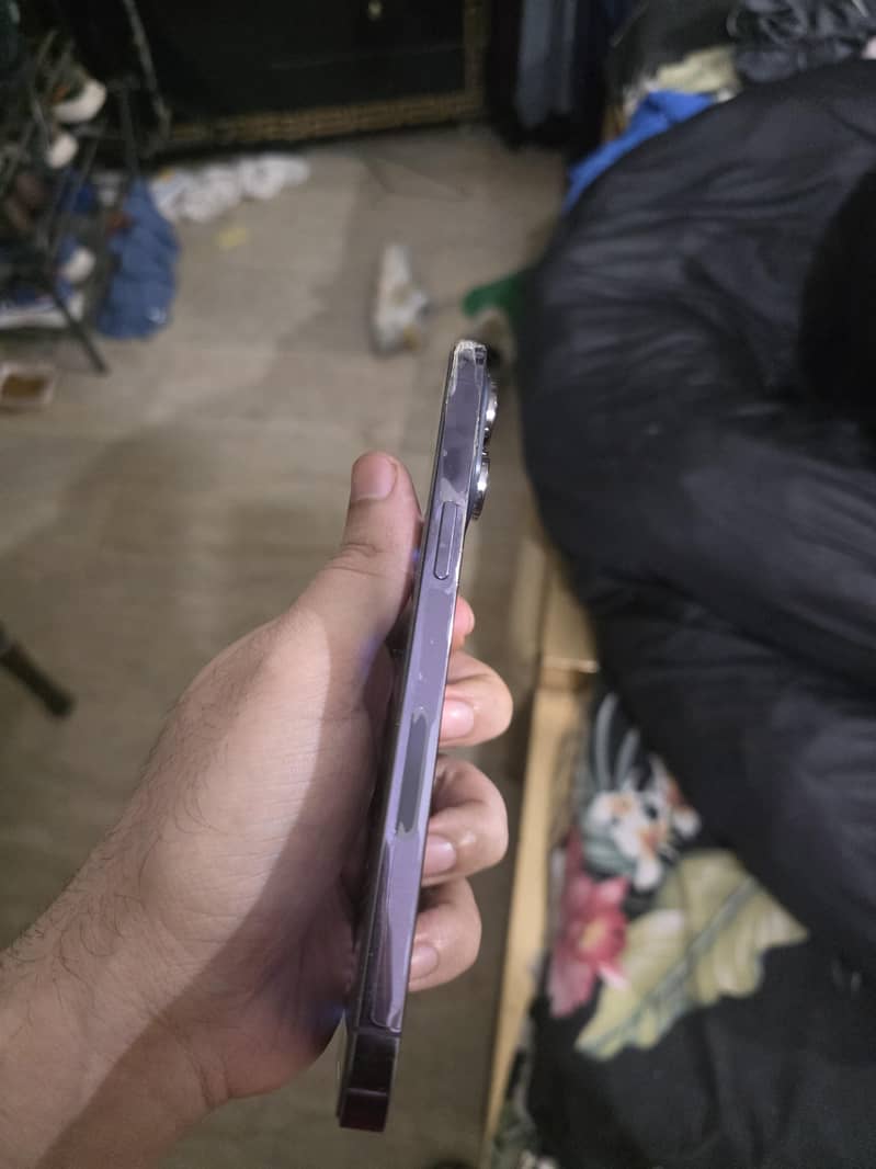 Apple iPhone 14 Pro Max 5