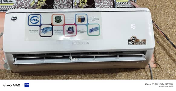 pel Ac for sale bilkul new hy
