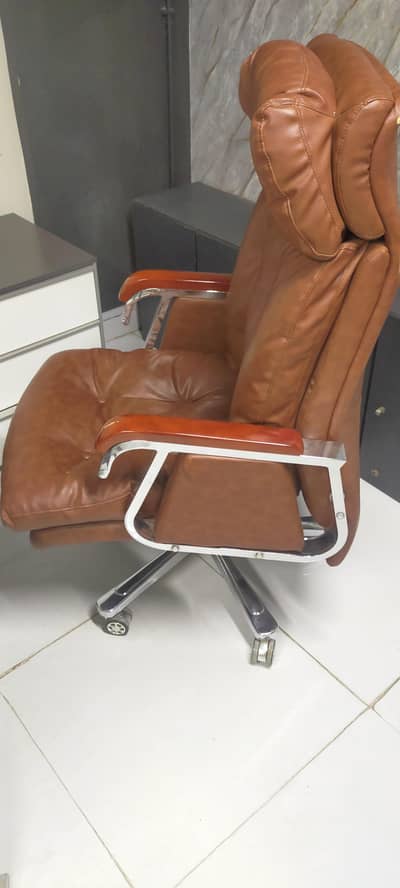 Office CEO Chair