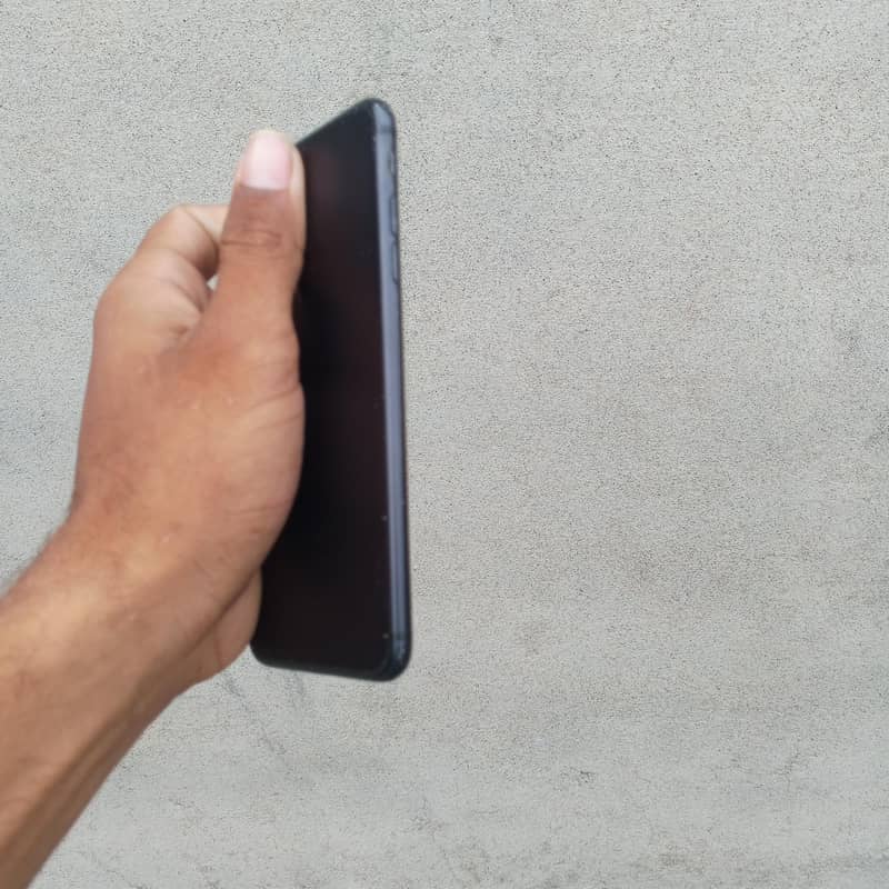 Apple iPhone 7 Plus 2