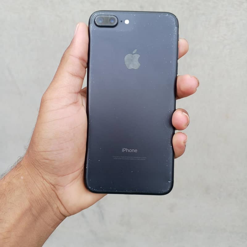 Apple iPhone 7 Plus 4
