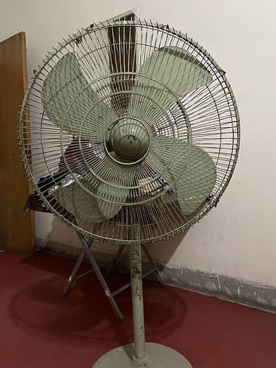 pedestal fan good condition