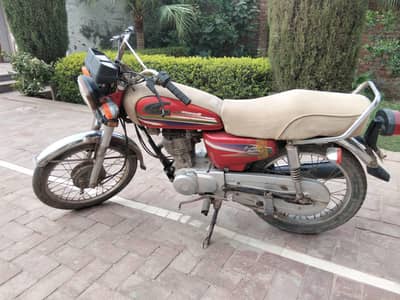 bike for sell in good condition and home driven