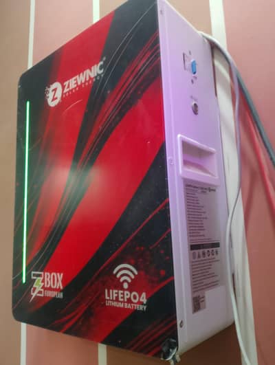 ZIEWNIC Z BOX PRO LiFePO4 Solar Battery 25.6V 100Ah (2.56kWh) |