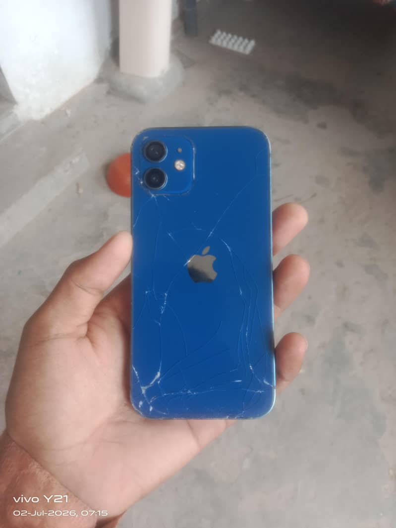 Apple iPhone 12 4