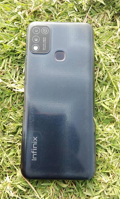 Infinix Hot 10 Play. . . . 3 / 32