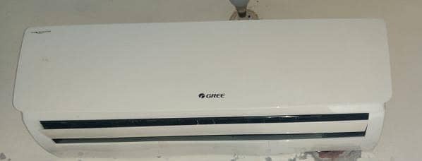 GREE ac 1.5 DC inverter  good creation turn 10 by 10