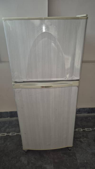 Dawlence Fridge