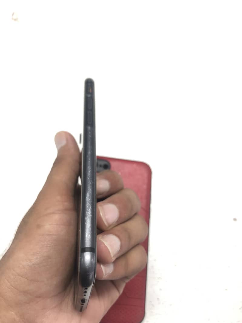 Apple iPhone 8 5