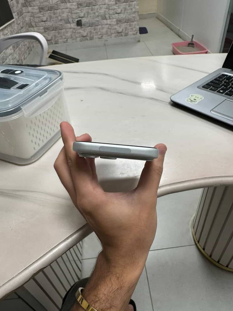 Apple iPhone 17 Pro Max 0