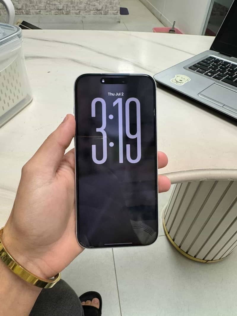 Apple iPhone 17 Pro Max 2