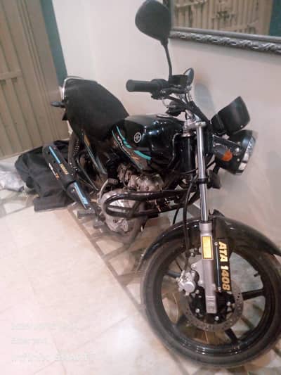 Yamaha YB125z DX