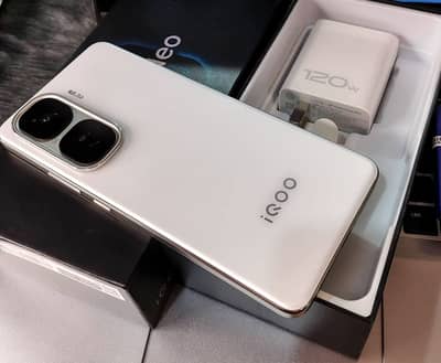 Vivo iQOO Neo10 10/10 Condition 99% Battry Health