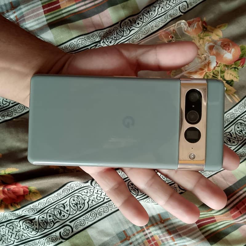 Google Pixel 7 Pro 6