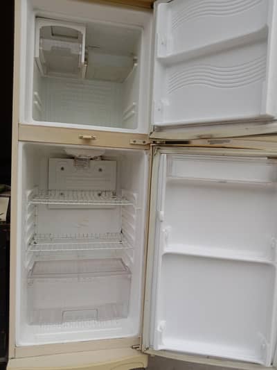Genuine refrigerator waves original condition all okay