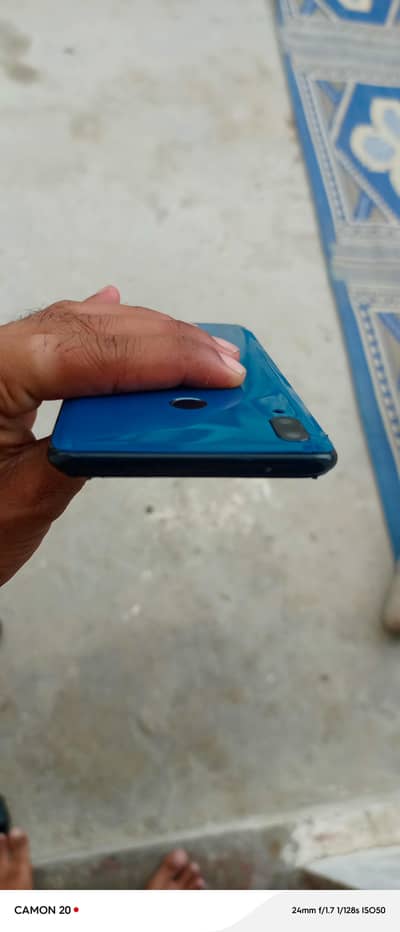 Huawei Y9