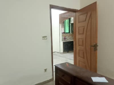Lower Portion For Rent PICO ROAD NEAR AWAN TOWN