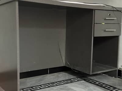 Office table