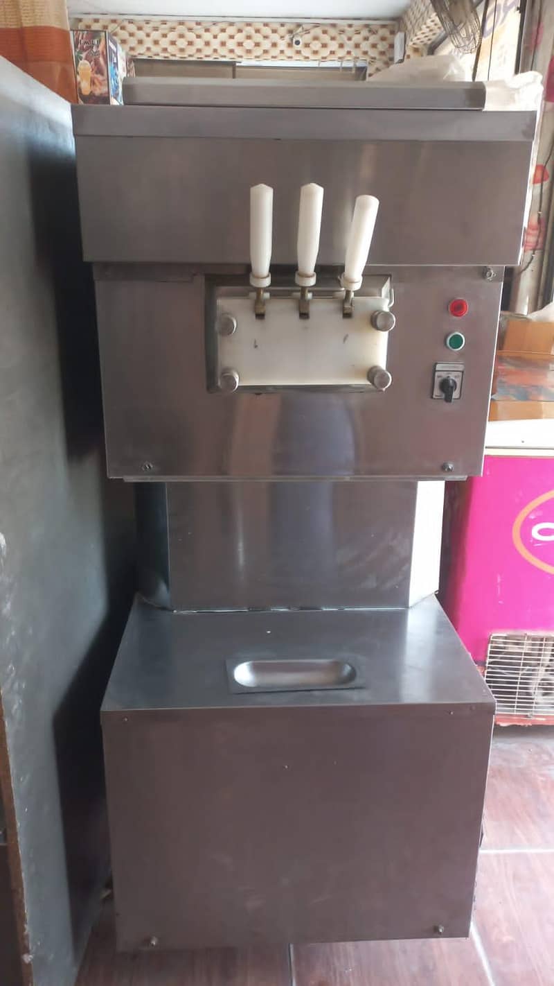ice cream machine 0